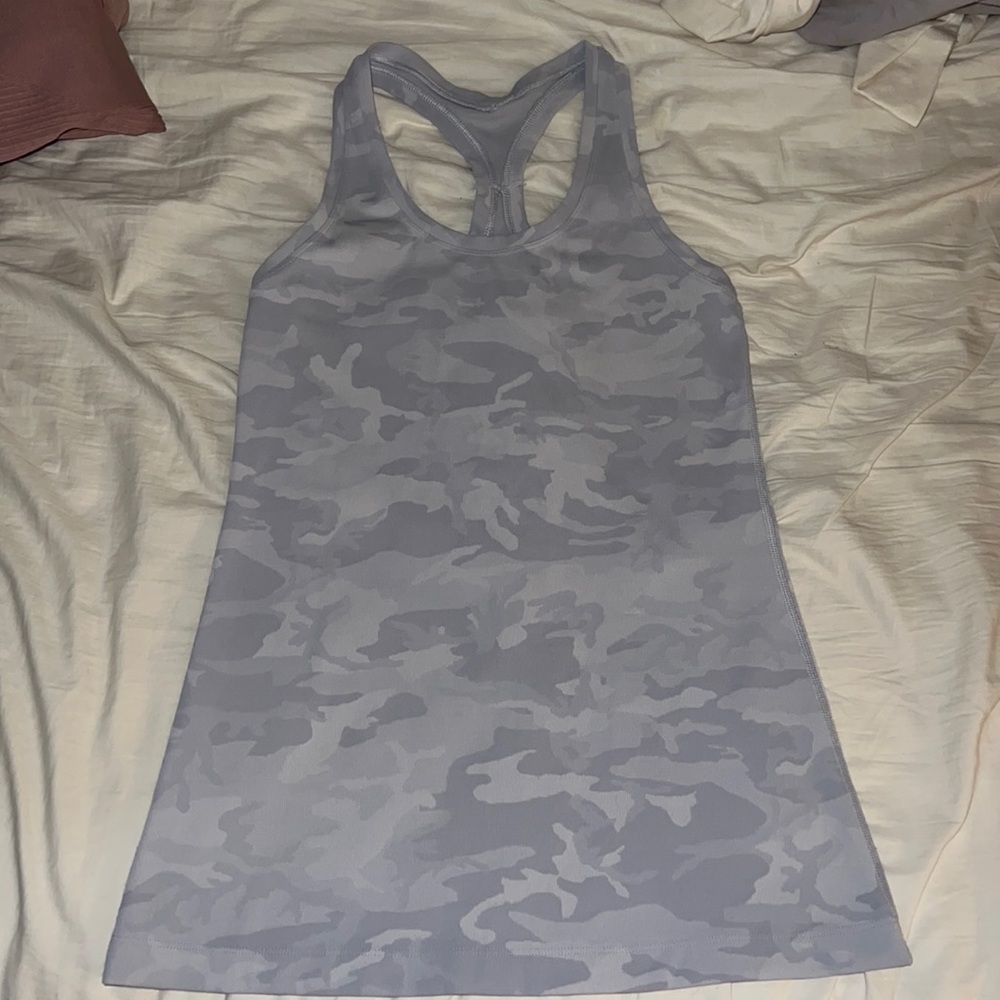 Lululemon tank top